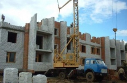 Строительство жилья в Беларуси приостановилось