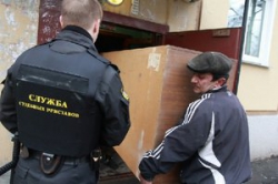 В Минской области девять семей выселили из их квартир
